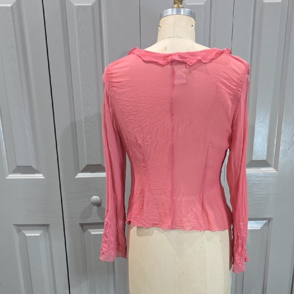 VINTAGE SALMON PINK SHEER RUFFLE 90s / Y2K LONG SLEEVE FRONT TIE SILK BLOUSE - Picture 7 of 16